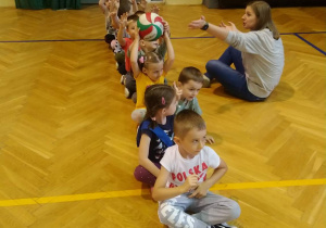 Wszyscy chętnie się bawili.