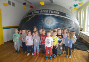 Kino sferyczne.