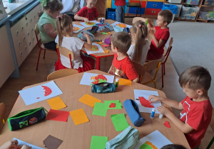Grupa w czasie pracy.
