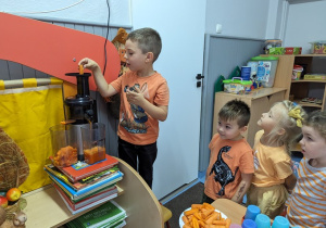 W przedszkolu był marchewkowy dzień.