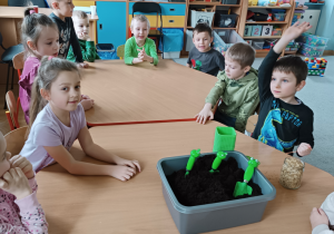Grupa w komplecie.