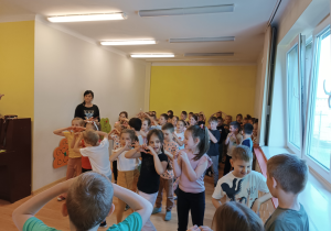 Tańczymy wszyscy.