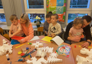 Przygotowaliśmy kolorowe paski na łańcuch