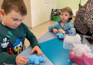 Pełne skupienie Mikołaja