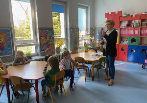 Pani zaprezentowała nam różne zakładki do książek