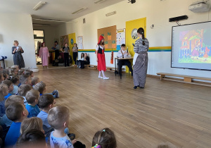 Swoje umiejętności przedstawili uczniowie z kółka teatralnego