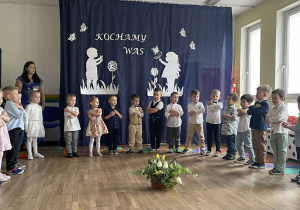 Śpiewamy piosenkę dla rodziców