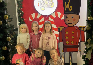 Dotarliśmy do Wielkiej Fabryki Elfów.