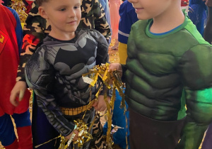 Daniel i Leon.