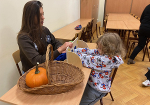 Rozpoznawaliśmy poprzez dotyk różne naturalne eksponaty.