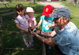 Głaskaliśmy świnkę.