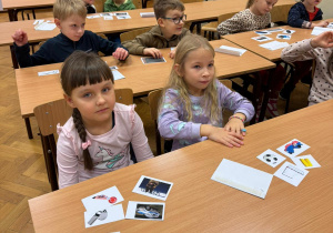 Każdy wylosował inną zagadkę.