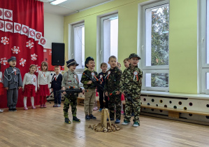 Opowiadało historię walki o niepodległość.