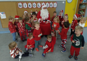 Pora na grupowe zdjęcie z niespodziewanym gościem.