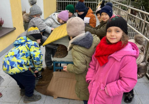 Sikorki, wróble i gile nie mogły się doczekać.