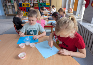 Robiliśmy też niezwykłą pracę plastyczną.