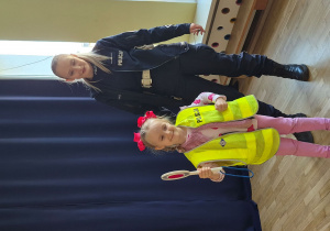 Julia z Panią Policjantką