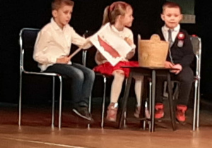 W skupieniu czekamy na swoją kolej