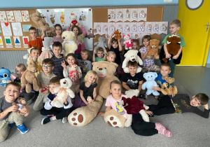 Wspólne zdjęcie z misiami.