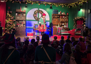 Popsuła się maszyna Elfom, będziemy im pomagać