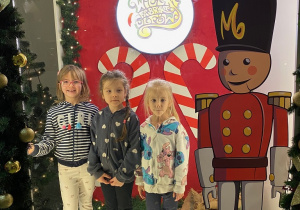 Kornelia, Laura i Oliwka.