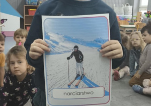 Przedstawiając i poznając sporty zimowe
