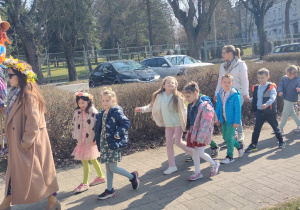 Wspólny spacer z Wiosną