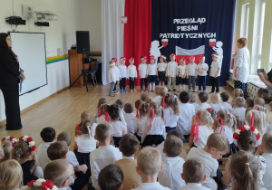 Występ dzieci z grupy Motylki