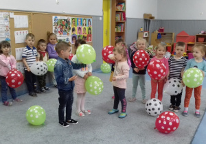 Gdy przyszliśmy do przedszkola, czekały na nas balony.